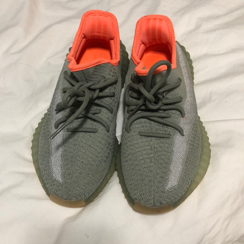 Yeezys— size 5 1/2